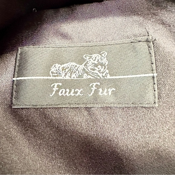 Adrienne Landau Fall in Love with Faux Fur Pinkish Red, Blue, Black Vest Size L - Picture 8 of 11